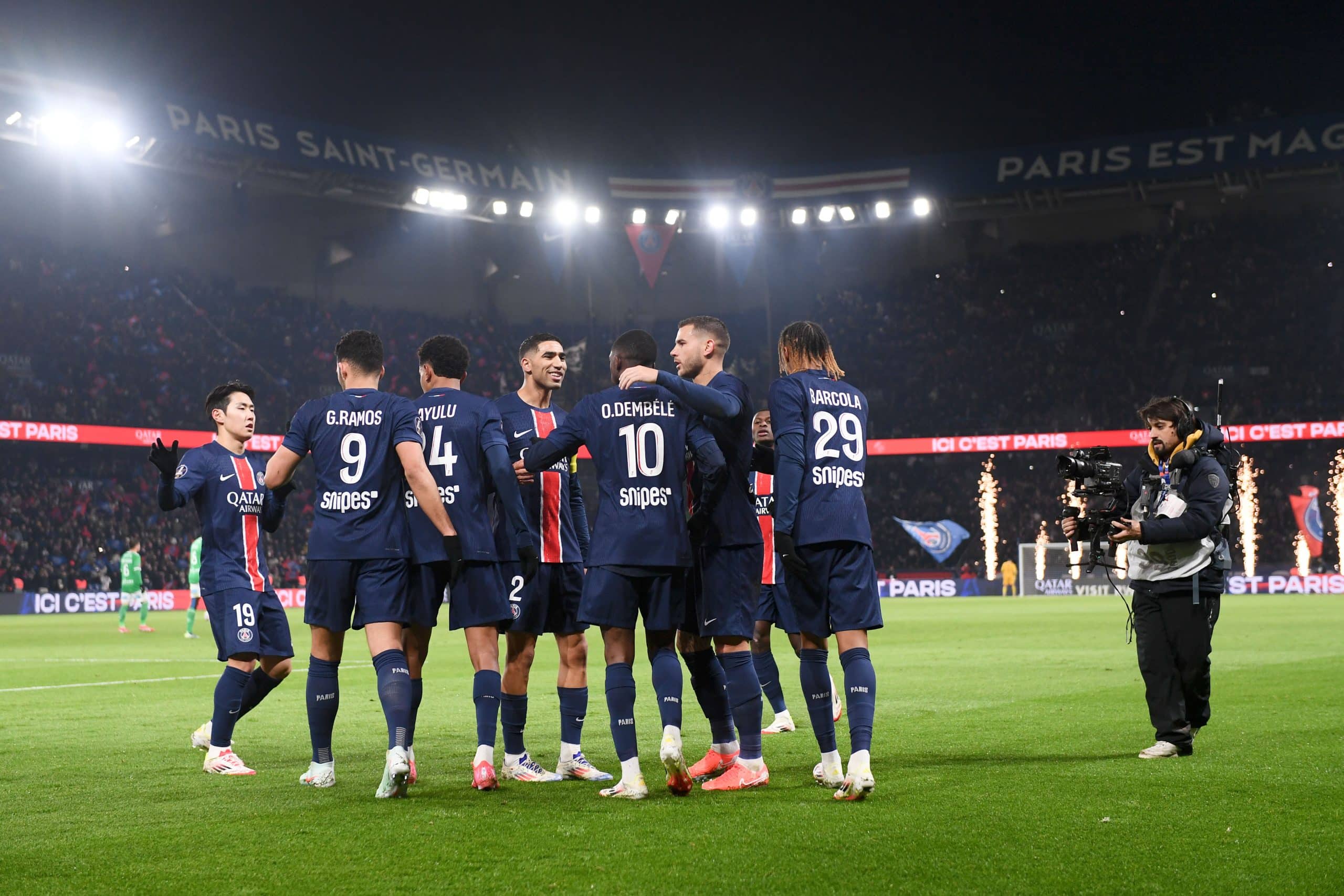 La joie des joueurs du PSG après un but face à l'ASSE.