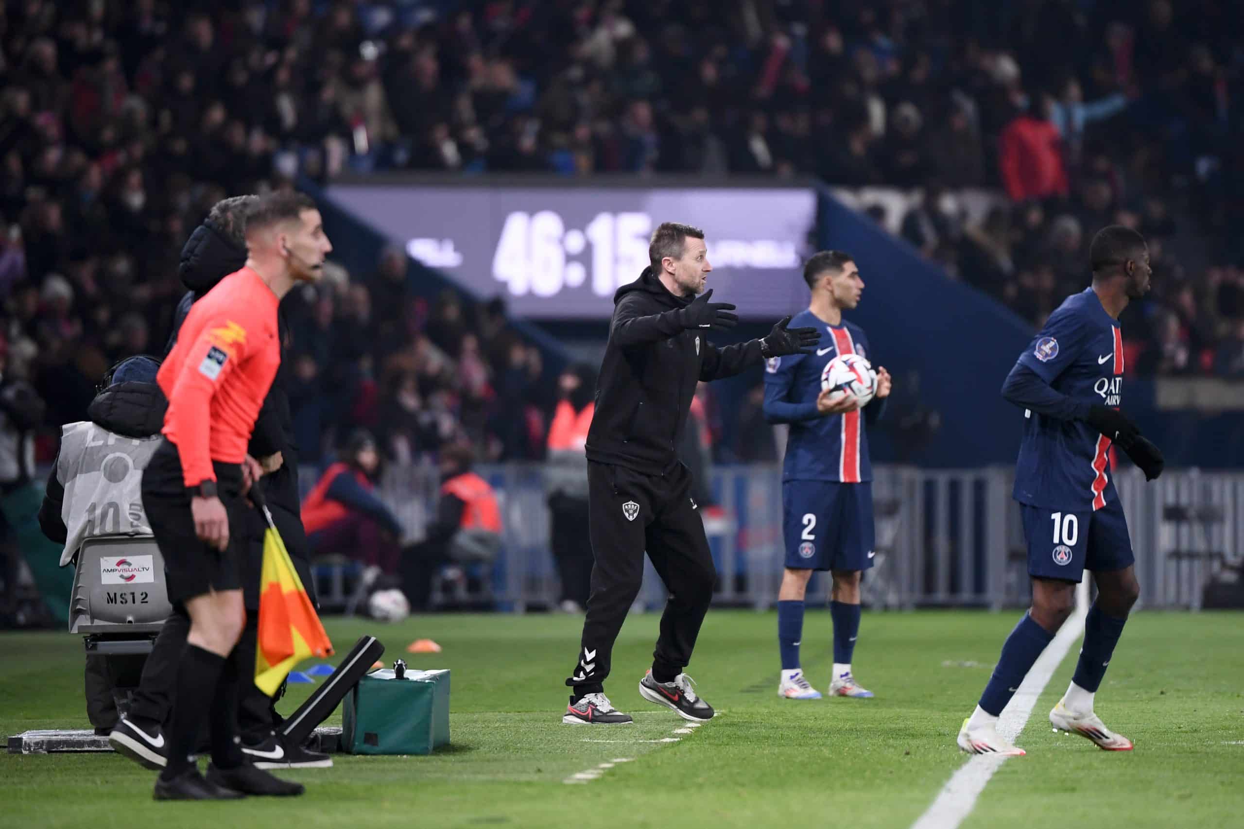 L'entraîneur de l'ASSE, Eirik Horneland, lors du match face au PSG.