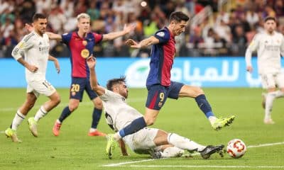 Action de Real Madrid-FC Barcelone en Supercoupe d'Espagne 2024.