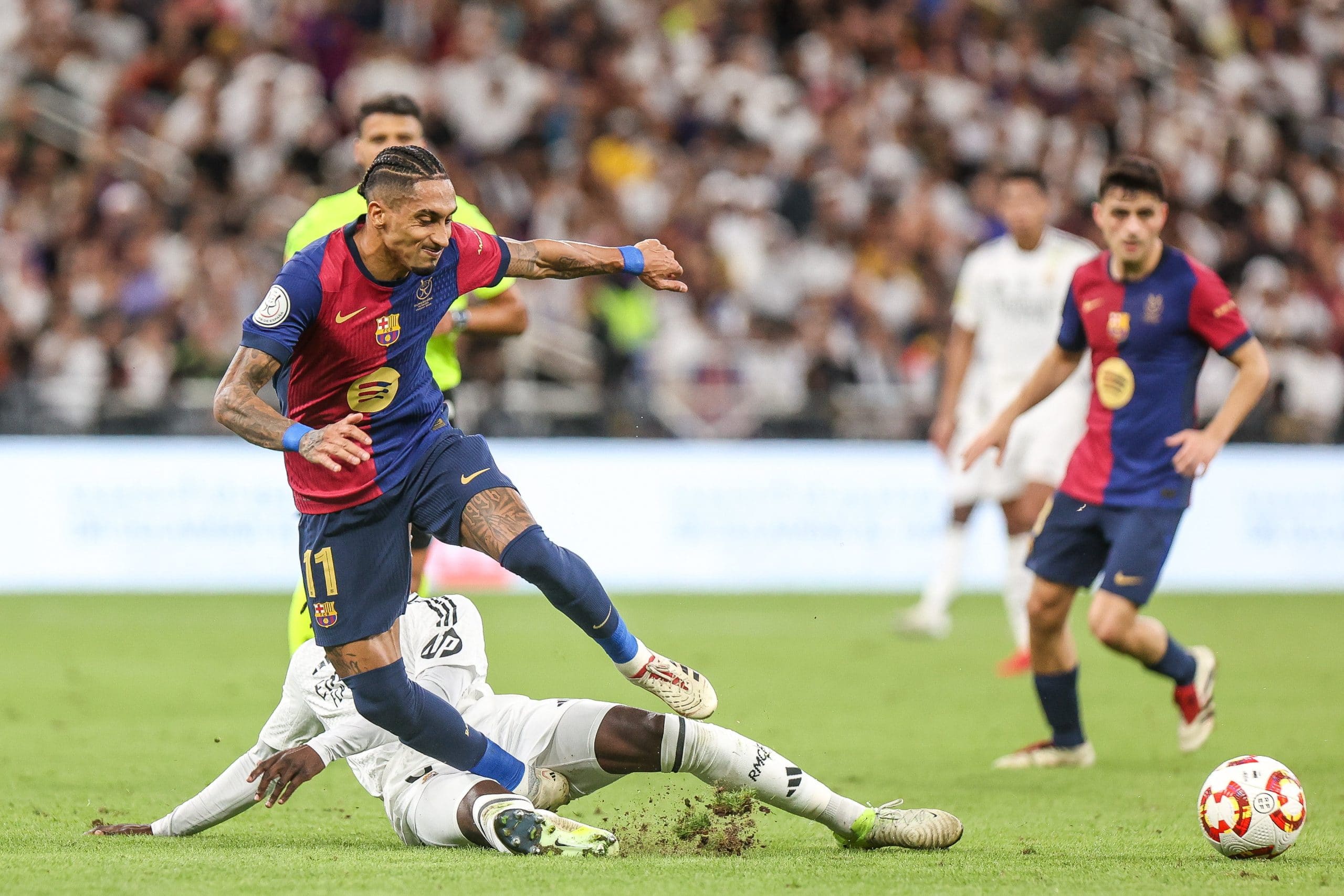 Action de Real Madrid-FC Barcelone en finale de la Supercoupe d'Espagne en janvier.