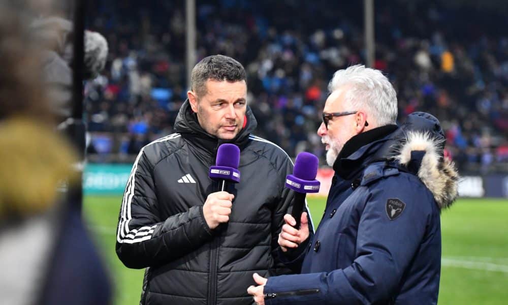Pierre Sage en interview à l'époque où il était entraîneur de l'OL.