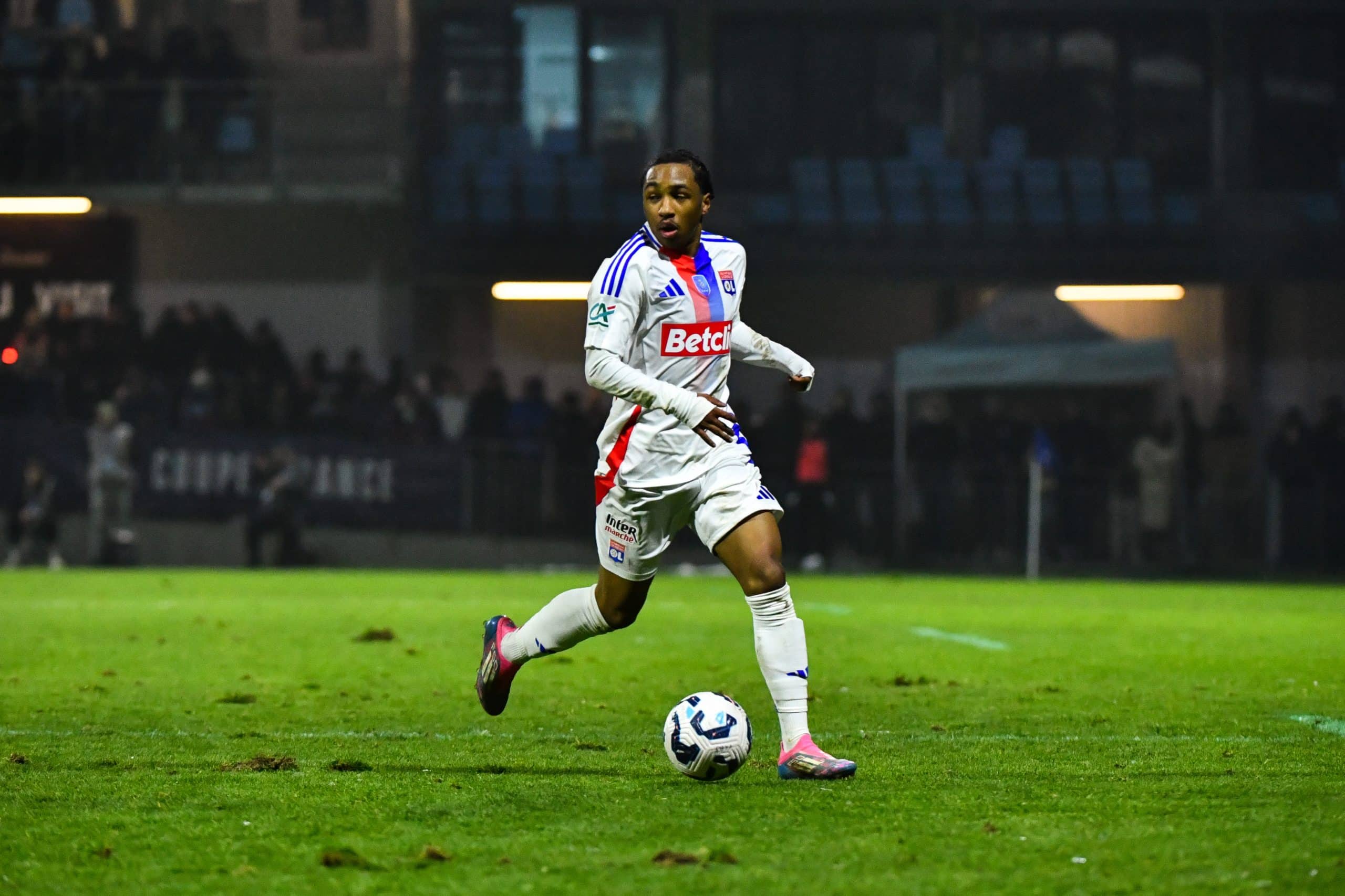 Malick Fofana, l'ailier de l'OL, s'est blessé à Fenerbahçe.