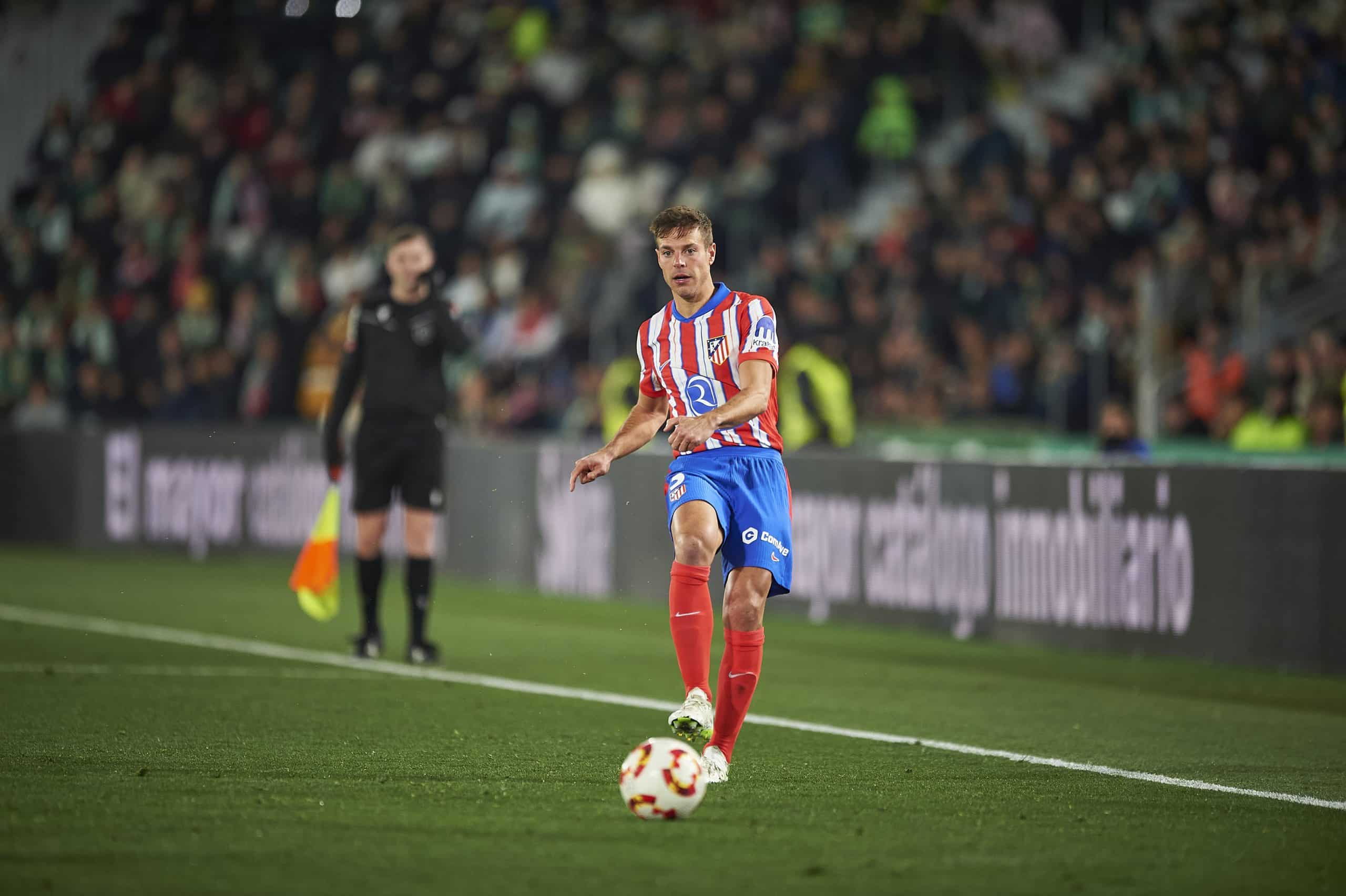 L'ancien défenseur de l'OM César Azpilicueta avec le maillot de l'Atlético Madrid.