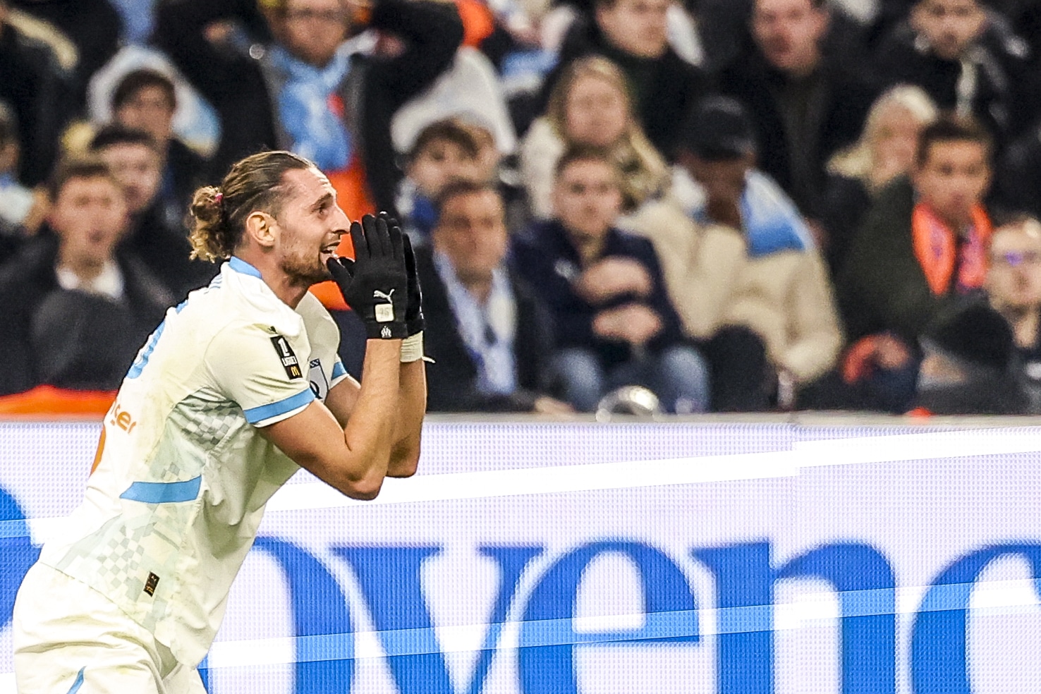 Adrien Rabiot, le milieu de l'OM, se sait attendu face au PSG.