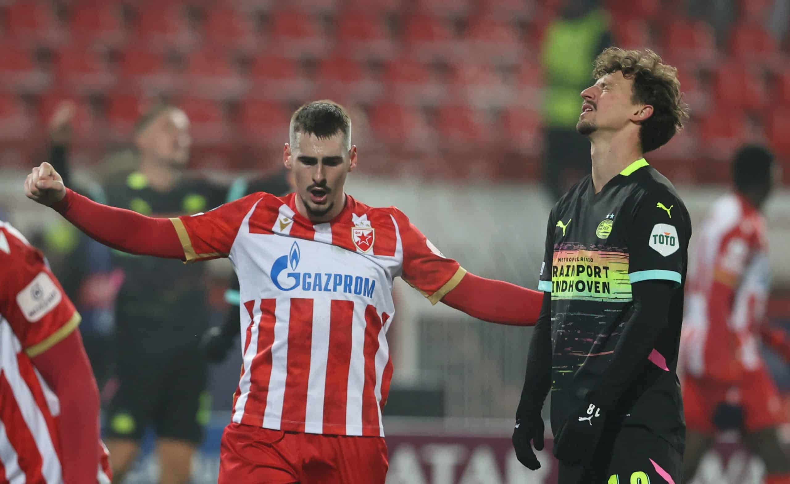 Ognjen Mimovic sous le maillot de l'Étoile Rouge de Belgrade