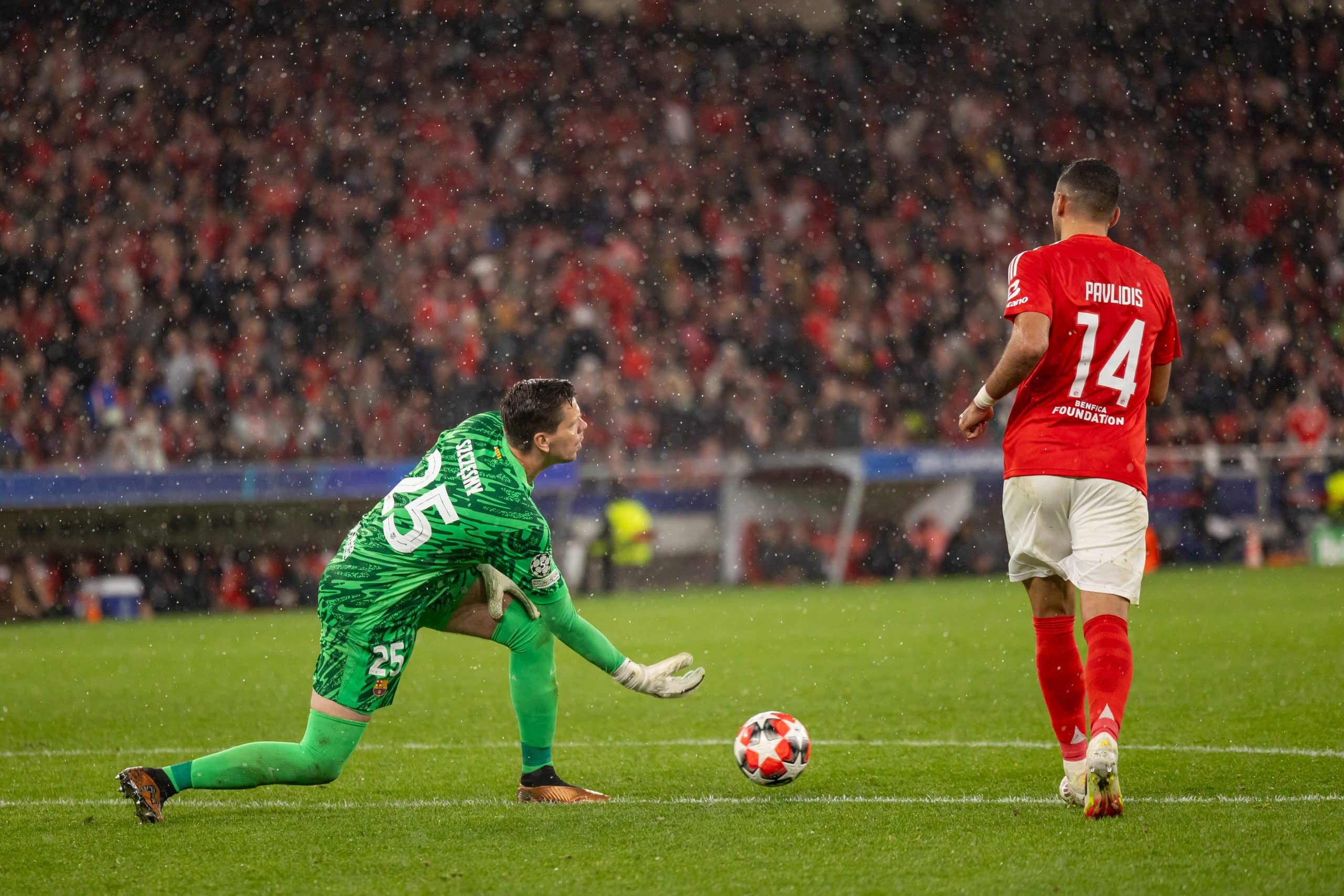 Wojciech Szczesny lors du match entre Benfica et le FC Barcelone.