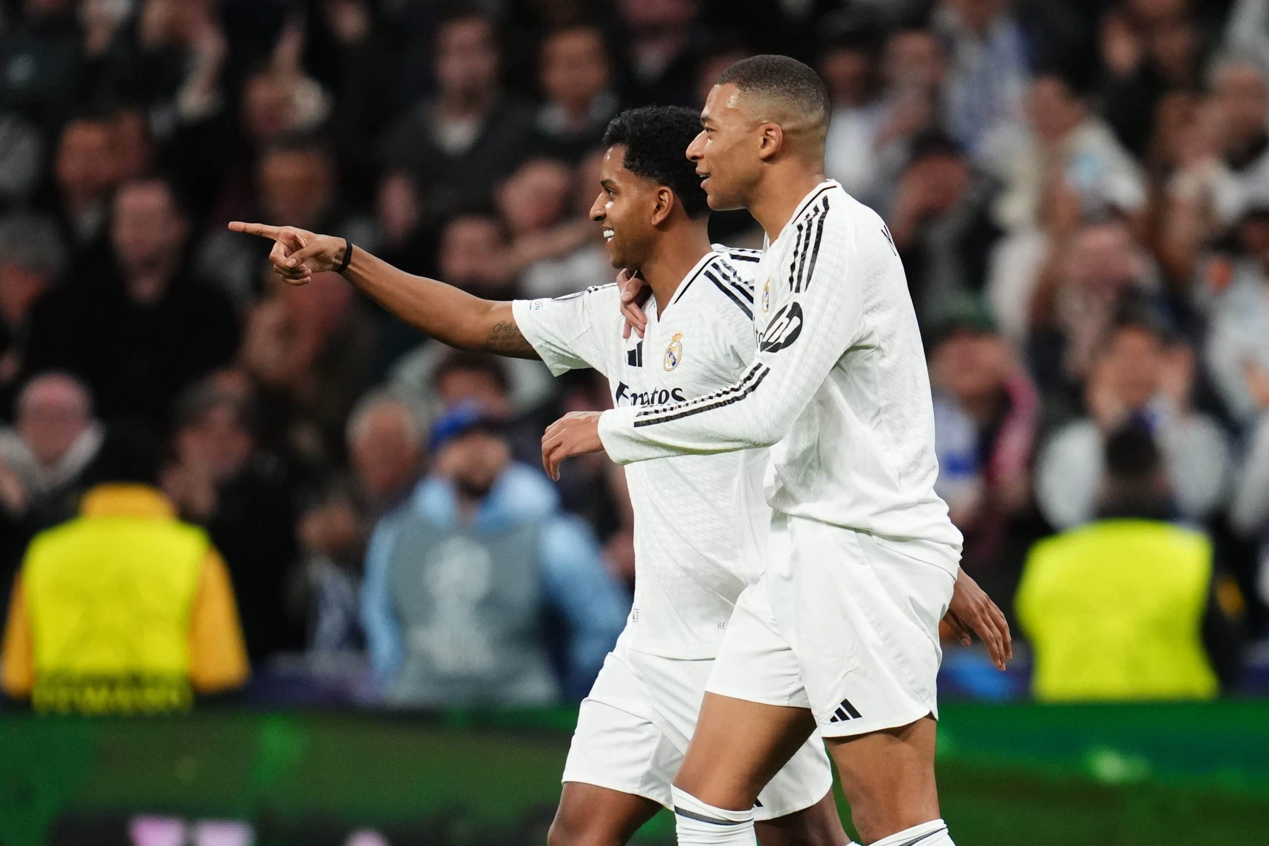 La joie de Rodrygo et Mbappé lors du match entre le Real Madrid et le Red Bull Salzbourg.