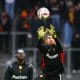 Mathew Ryan et Hervé Koffi (RC Lens)