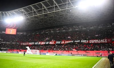 Le tifo raciste des ultras de l'OGC Nice contre l'OM.