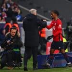 Genesio (LOSC) se paye Angel Gomes, un coach de L1 sur la sellette, Reims écarte deux joueurs pour l’ASSE