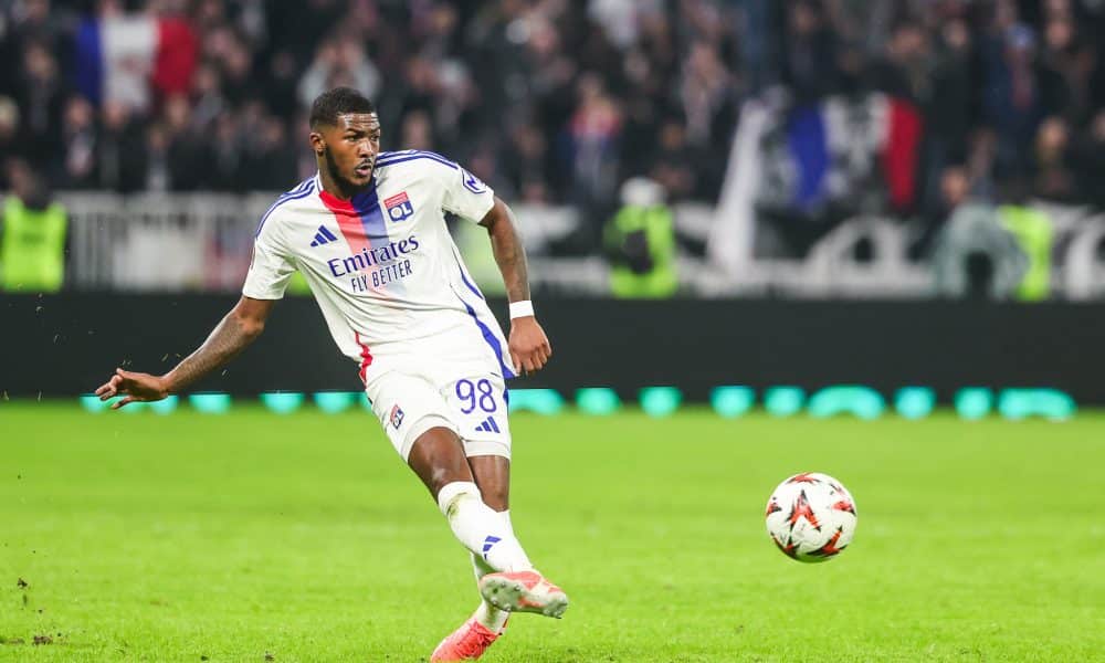 Ainsley Maitland-Niles, joueur de l'OL.