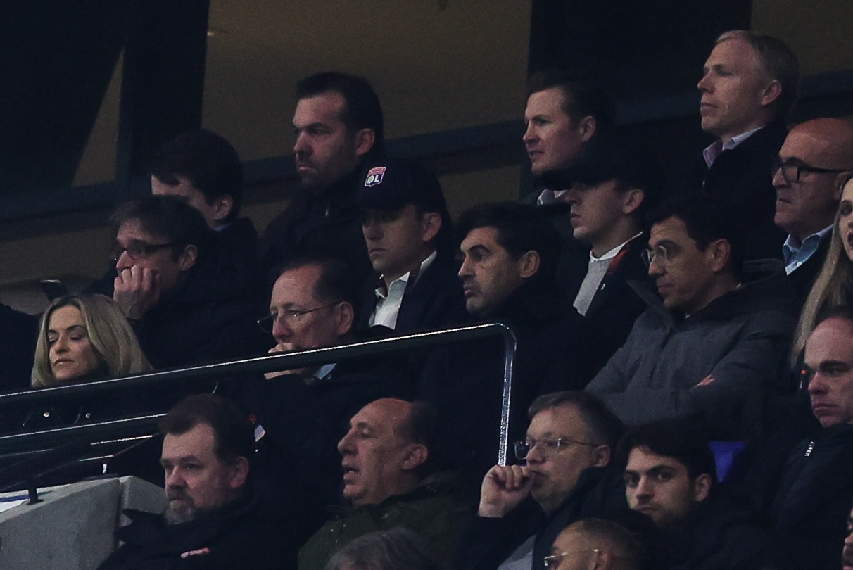 John Textor et Paulo Fonseca hier en tribune à l'occasion d'OL - Ludogorets.