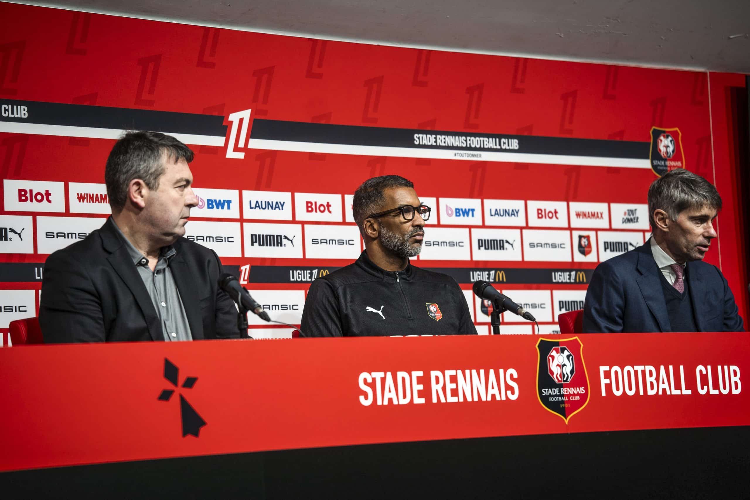 Les dirigeants du Stade Rennais Arnaud Pouille et Frederic Massara, avec Habib Beye.