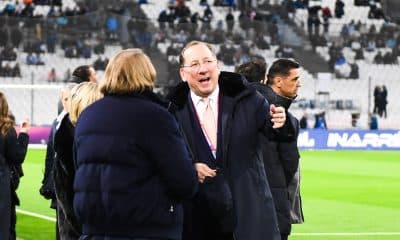 Le propriétaire de l'OL, John Textor, lors d'un match à Marseille.