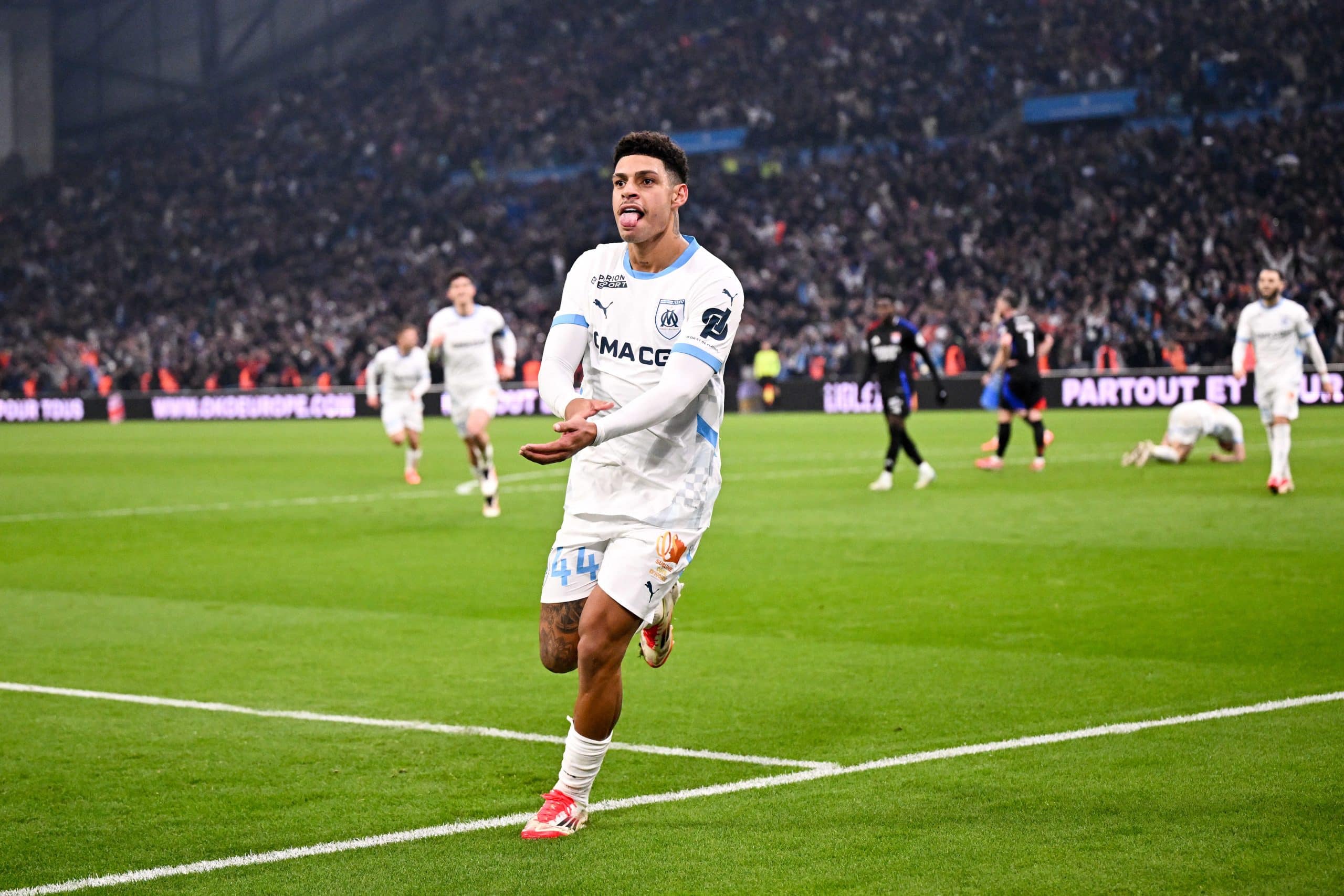 L'ailier de l'OM Luis Henrique après son but contre l'OL.