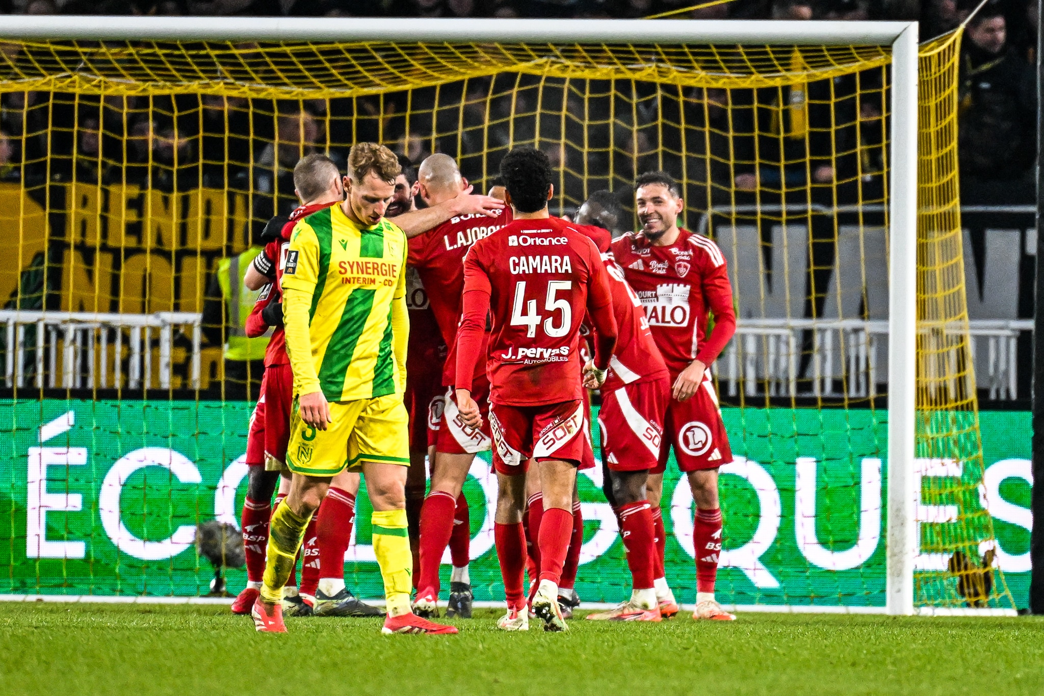 Le FC Nantes en grande difficulté sur coups de pied arrêtés.