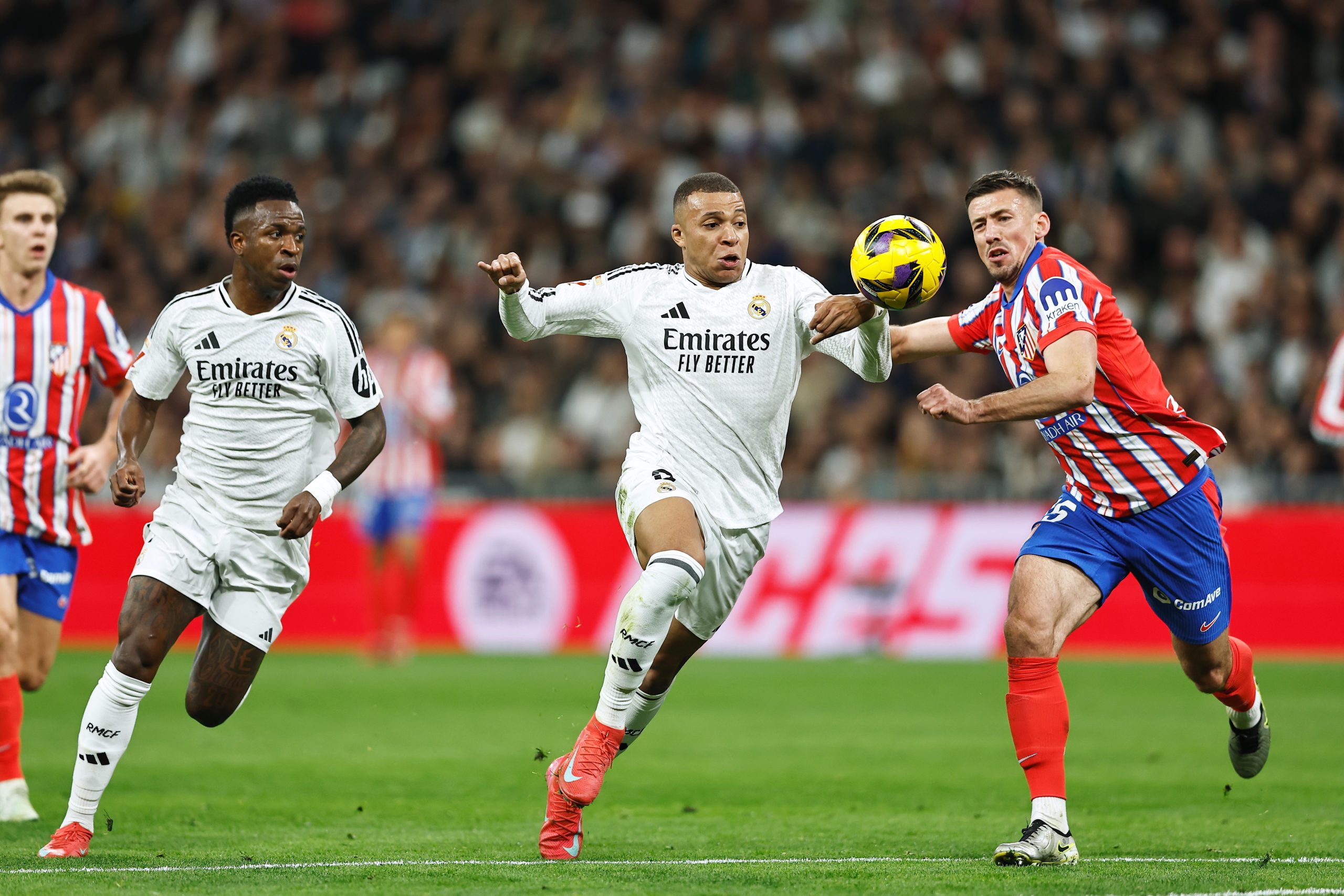 Real Madrid Mercato : Vinicius réclame autant que Mbappé, la réponse cash du club !