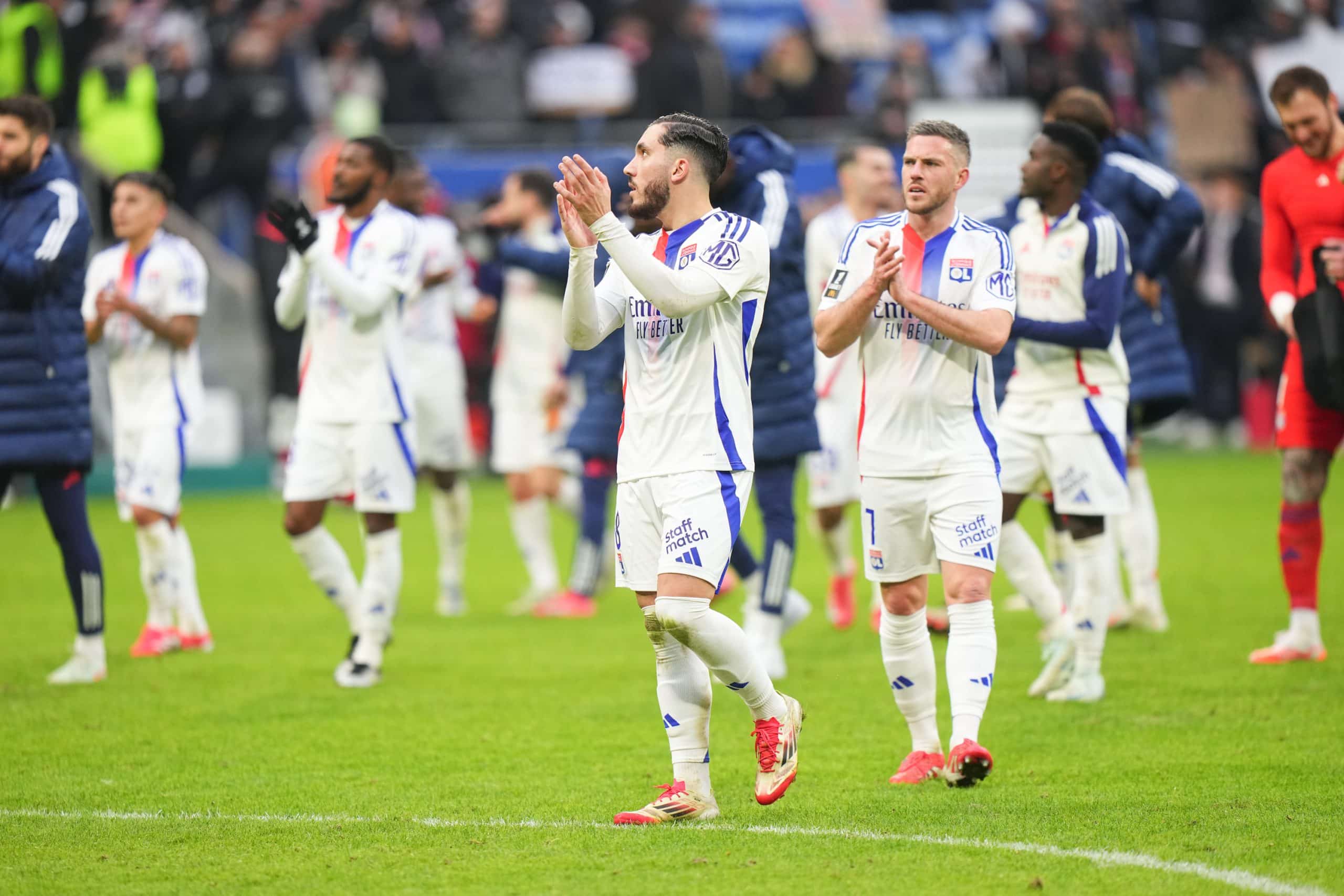 Rayan Cherki et Jordan Veretout
