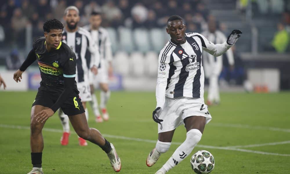 L'attaquant de la Juventus Randal Kolo Muani, en action face au PSV.