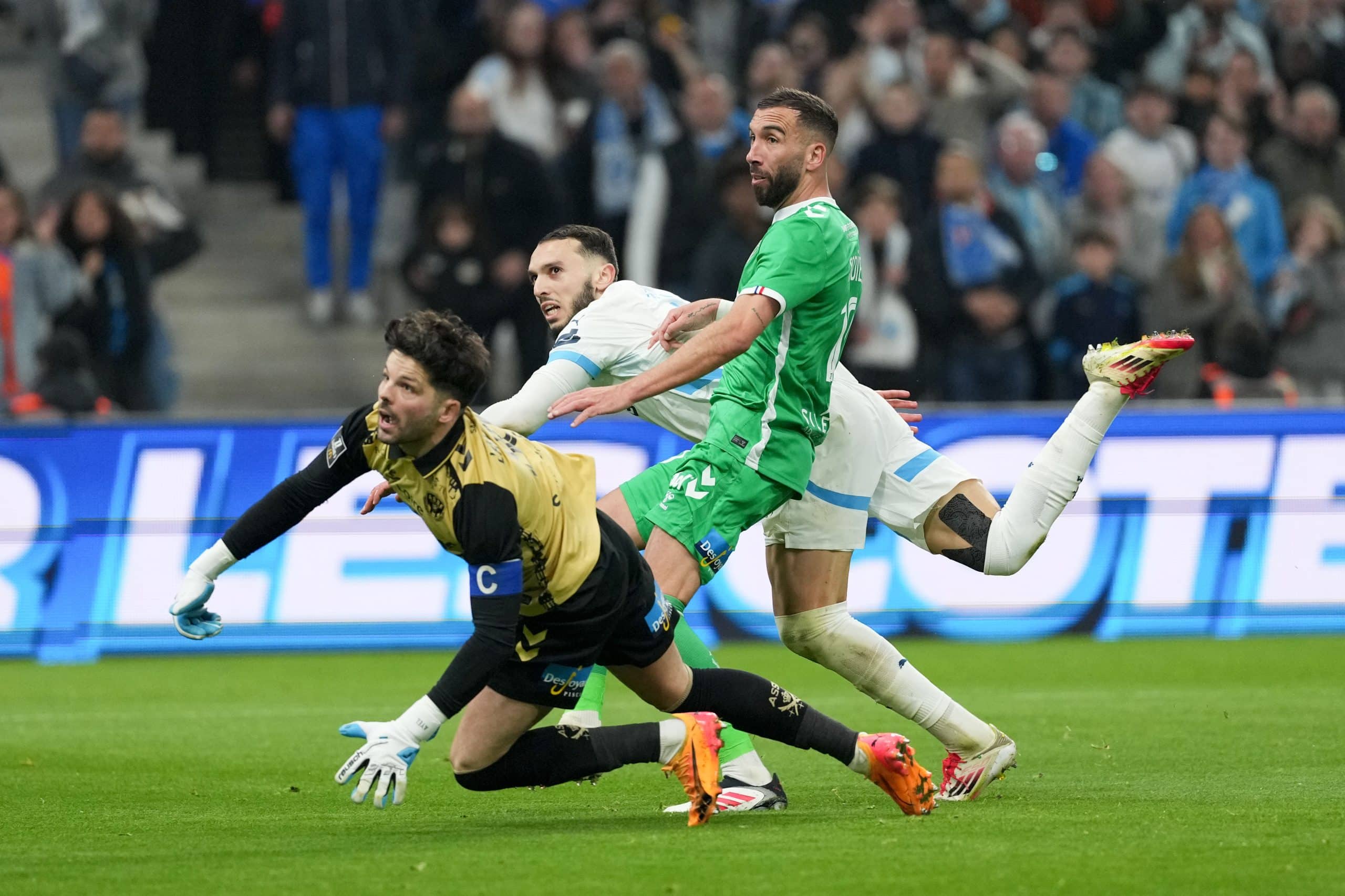 Gautier Larsonneur sur le 4e but encaissé par l'ASSE face à l'OM.