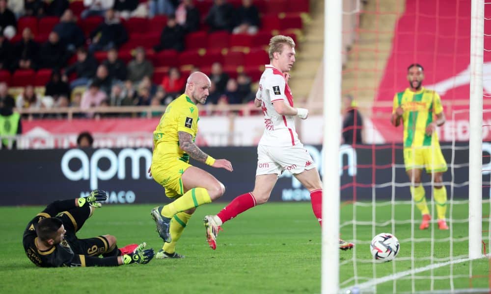 Anthony Lopes et Nicolas Pallois, impuissants lors du match du FC Nantes à Monaco.