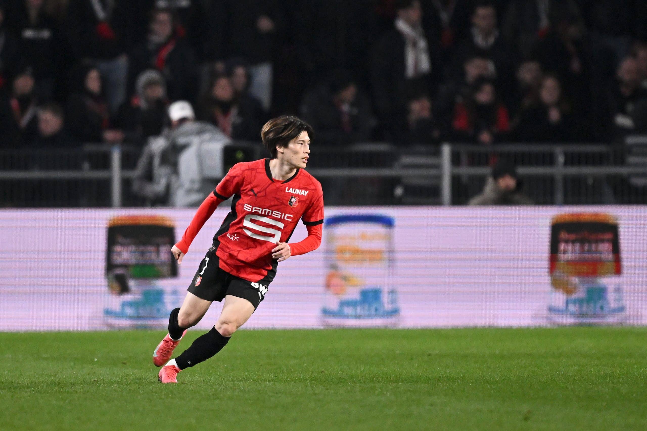 L'attaquant du Stade Rennais Kyogo Furuhashi en action.