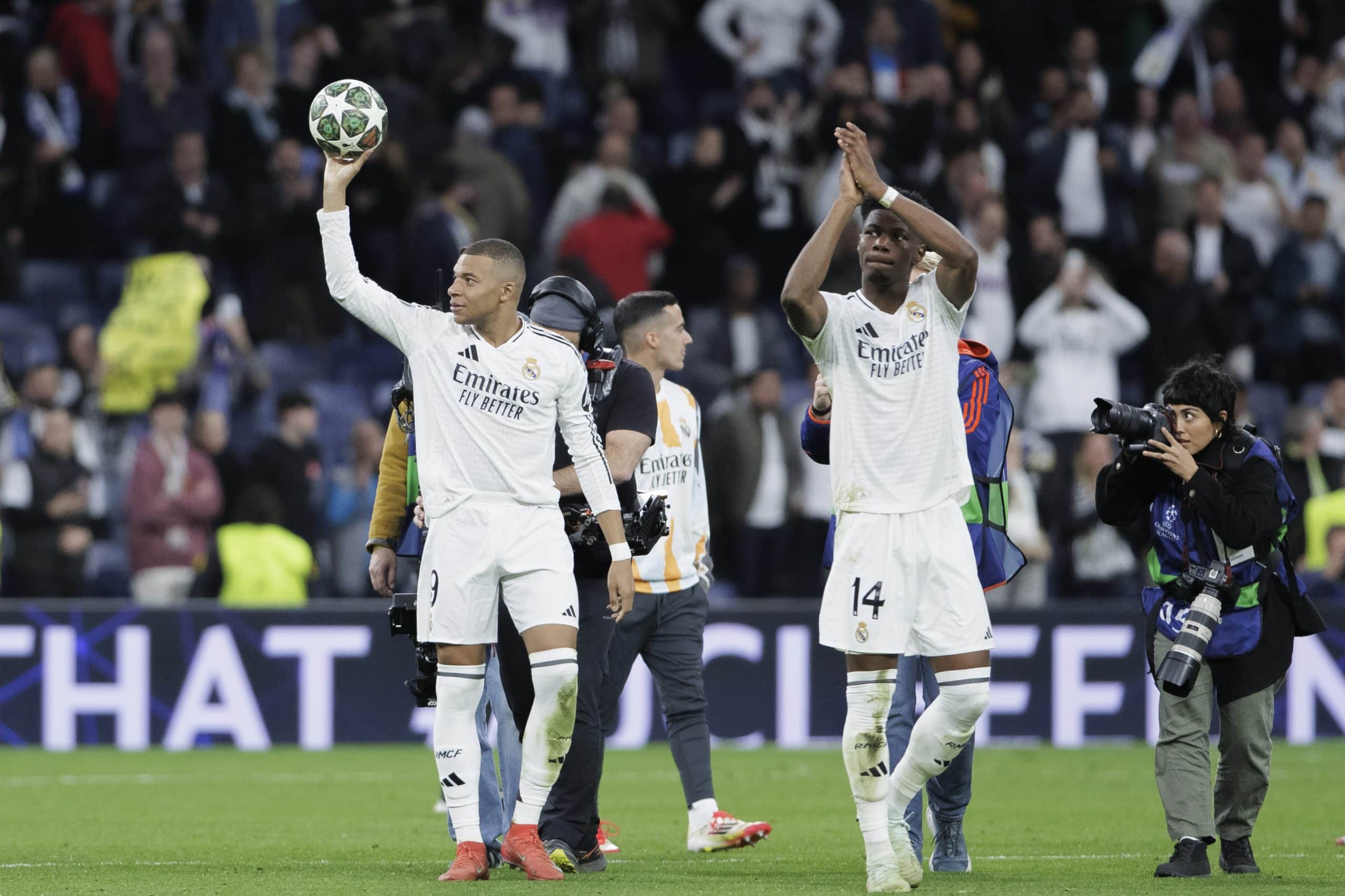 Kylian Mbappé et Aurélien Tchouaméni après la victoire du Real Madrid sur Manchester City en Champions League.