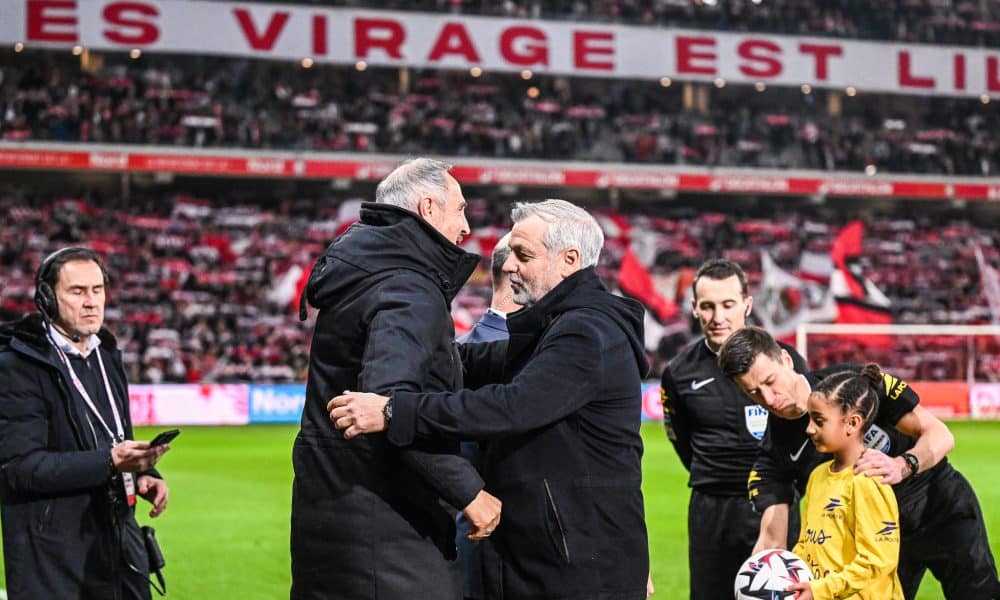 Adi Hütter et Bruno Genesio se saluant avec un Lille-Monaco.