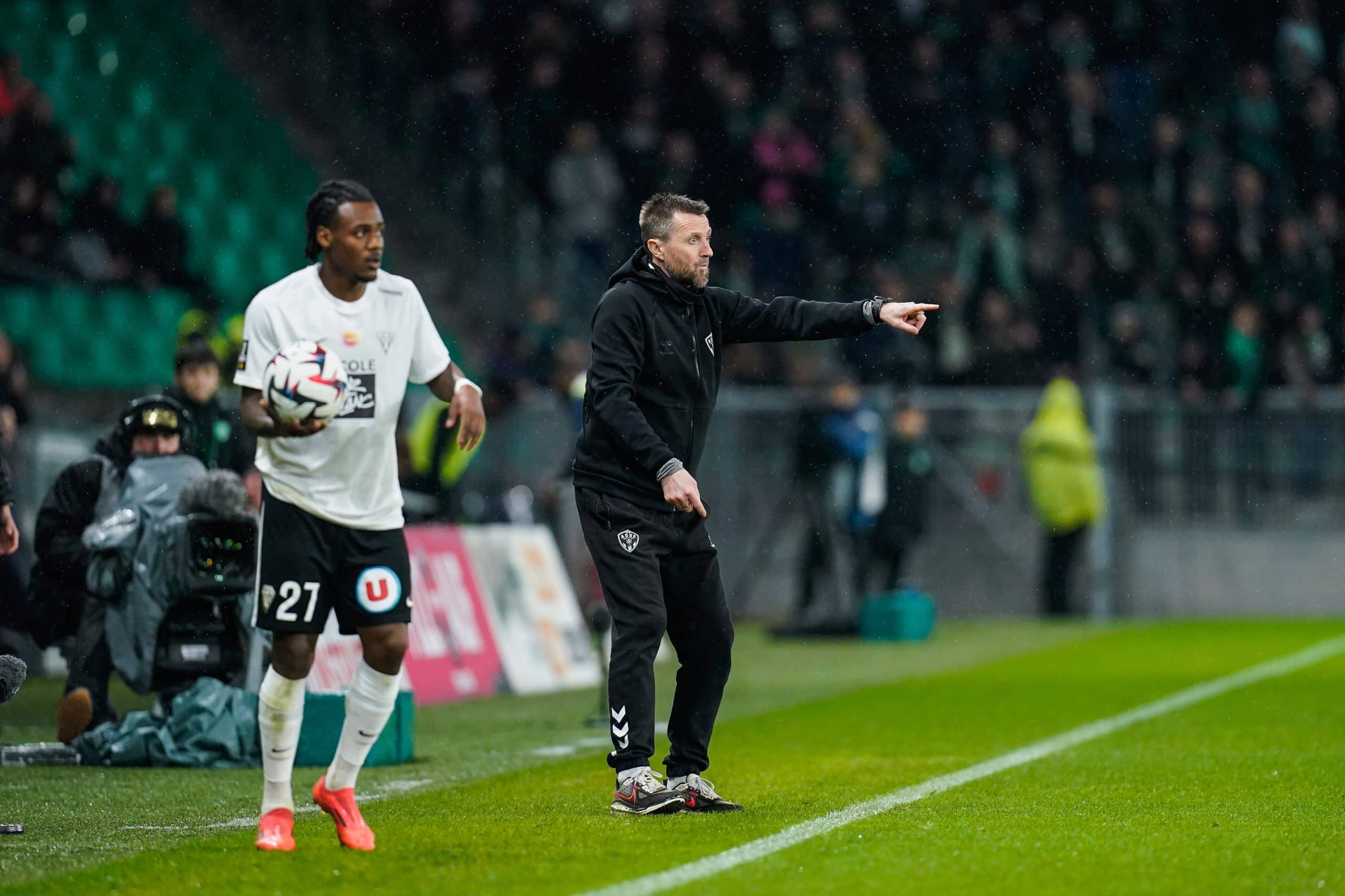 L'entraîneur de l'ASSE, Eirik Horneland, lors du match contre Angers.