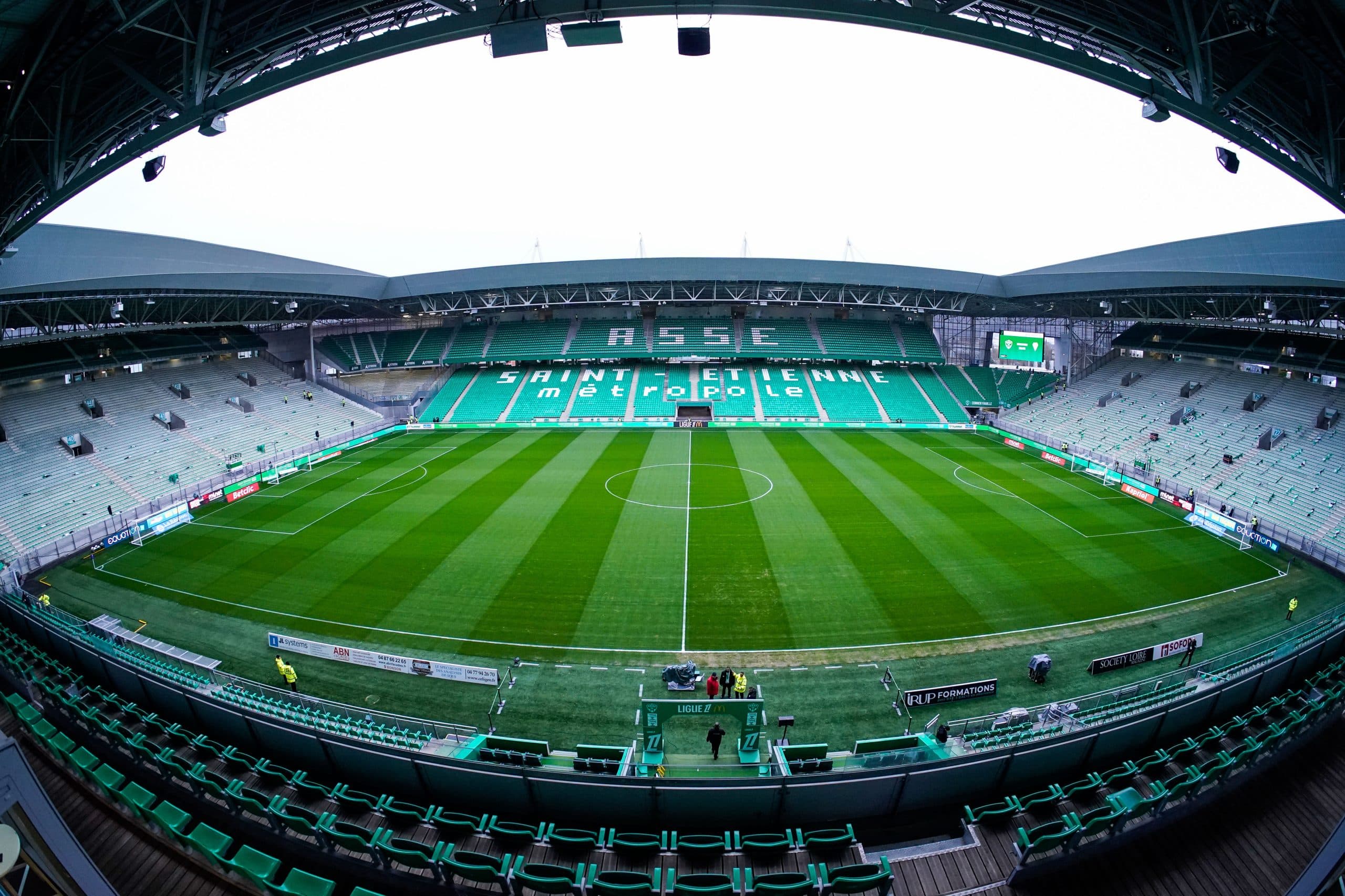 Le Chaudron vide avant un match.