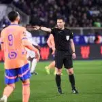 AJ Auxerre – OM : le scandale arbitral rebondit, un arbitre suspendu quatre mois !