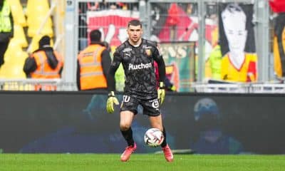 Mathew Ryan lors de FC Nantes - RC Lens