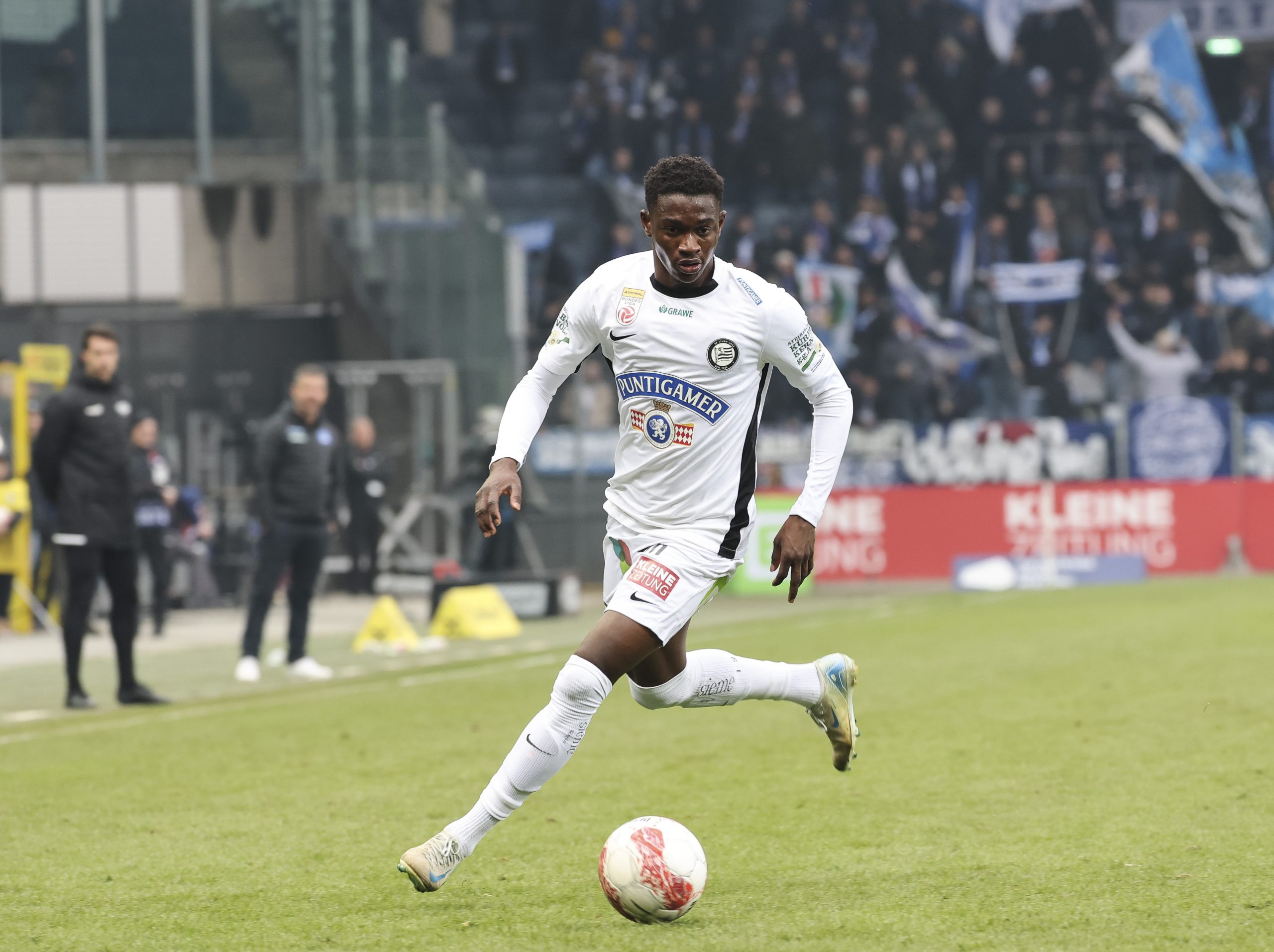 FC Nantes Mercato : le successeur d'Abline va débarquer, un ailier droit aussi