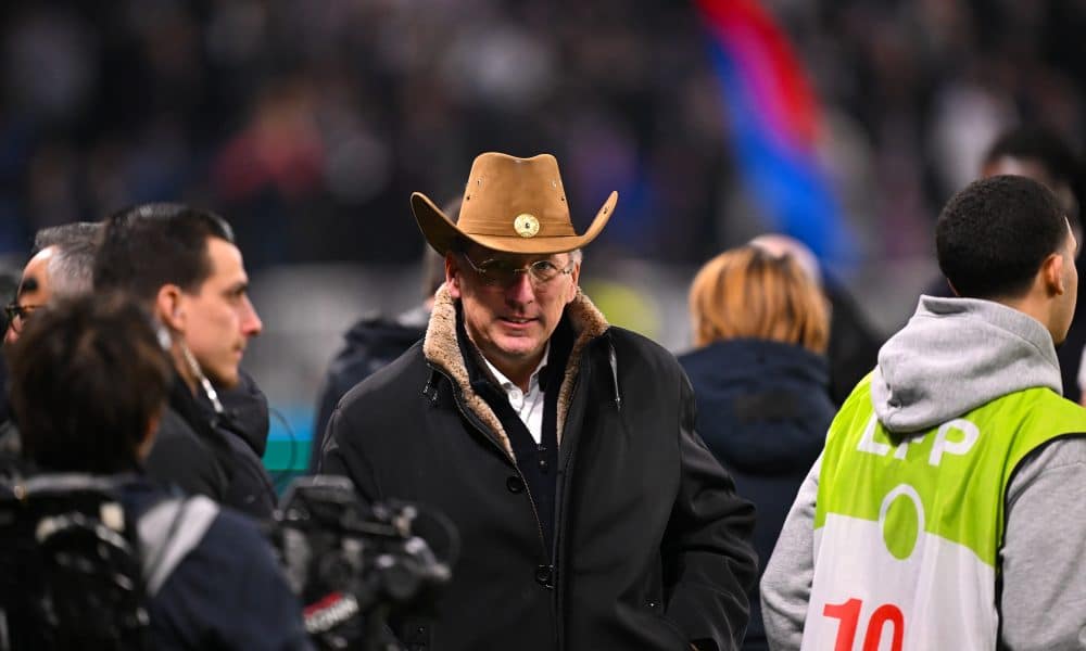 Le propriétaire de l'OL, John Textor, avant le match contre le PSG.