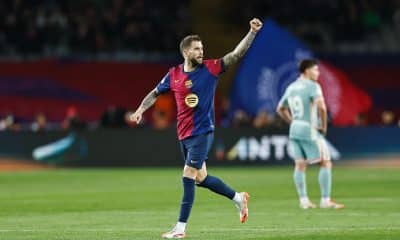 La joie du défenseur du FC Barcelone Inigo Martinez après un but contre l'Atlético Madrid en Coupe du Roi.