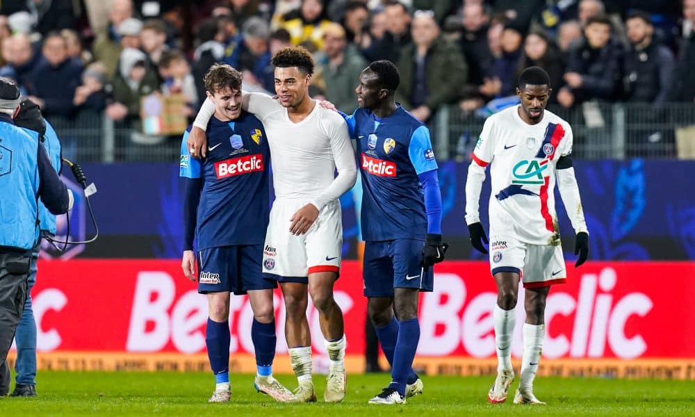 Désiré Doué, l'ailier du PSG, face à ses amis de Saint-Brieuc.