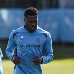 OM : Mbemba sort du silence sur sa mise au placard, il n’est pas rancunier !