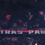 PSG – Liverpool : l&rsquo;arrivée du bus des Parisiens et l&rsquo;accueil bouillant des supporters (vidéo)