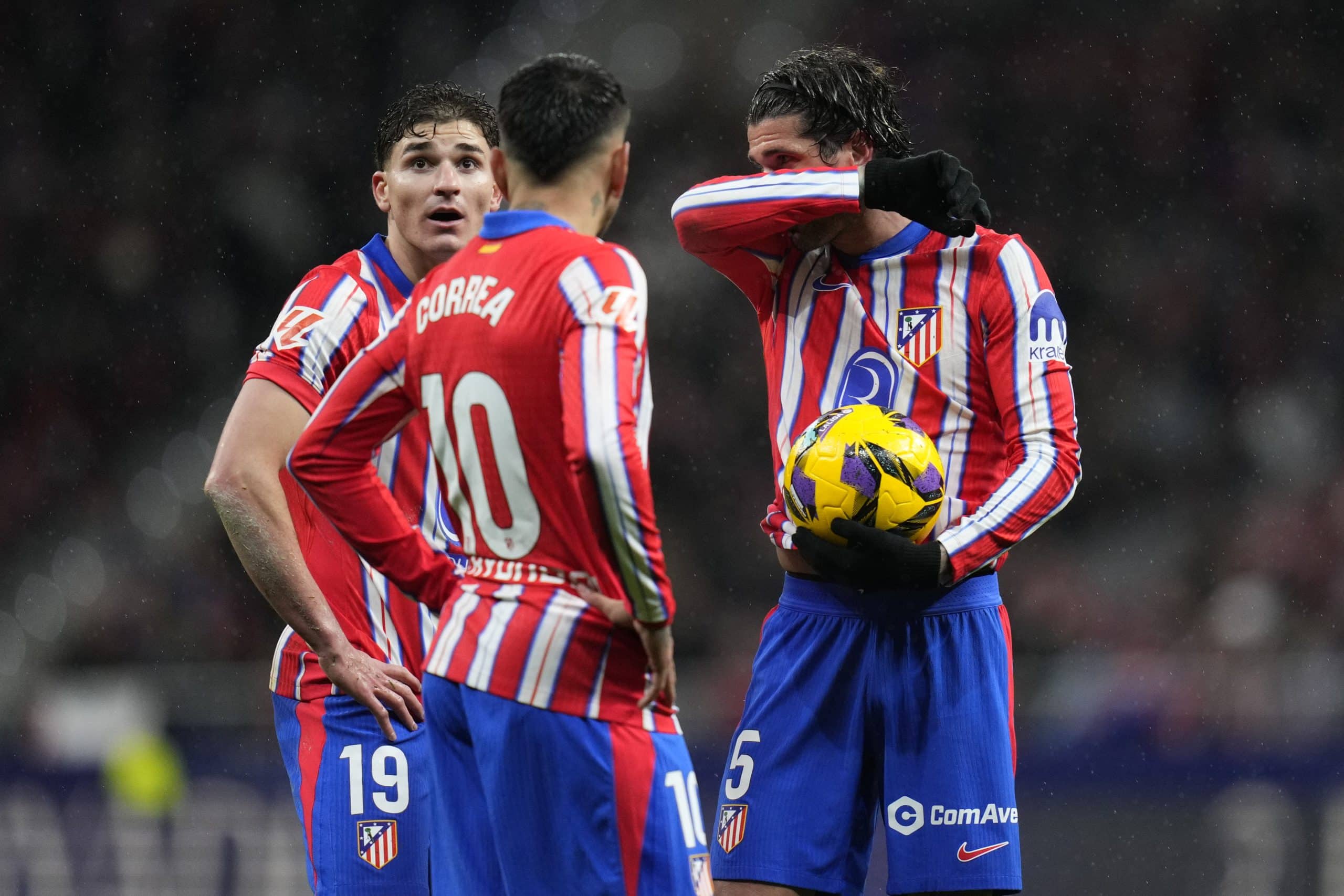 Rodrygo De Paul aux côtés de Julian Alvarez et Angel Correa