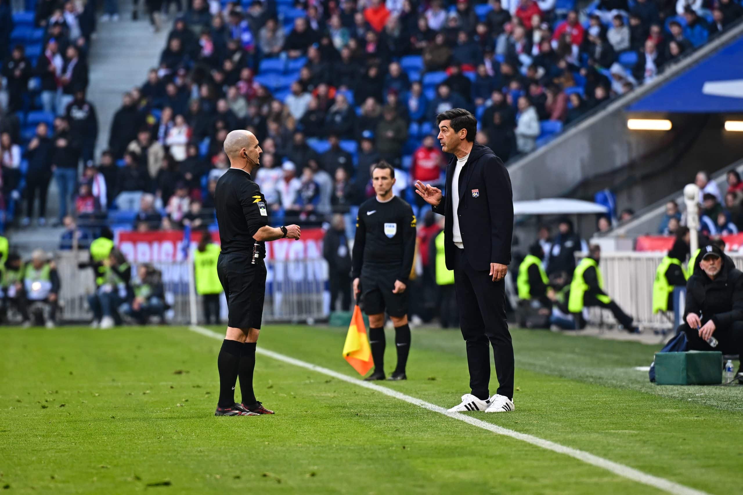 Paulo Fonseca et Benoît Millot, première prise de bec lors d'OL - Brest.