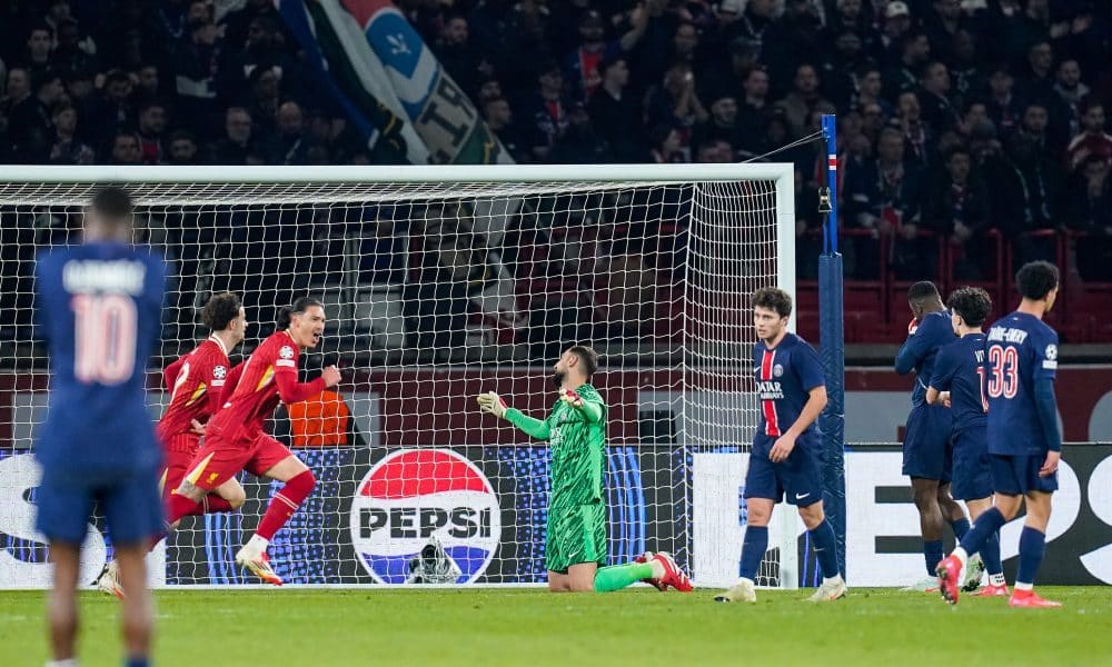 La déception du gardien du PSG Gianluigi Donnarumma après le but encaissé contre Liverpool.