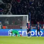 Ligue des Champions : le PSG piégé par Liverpool, le FC Barcelone voit rouge mais gagne, le Bayern Munich croque Leverkusen