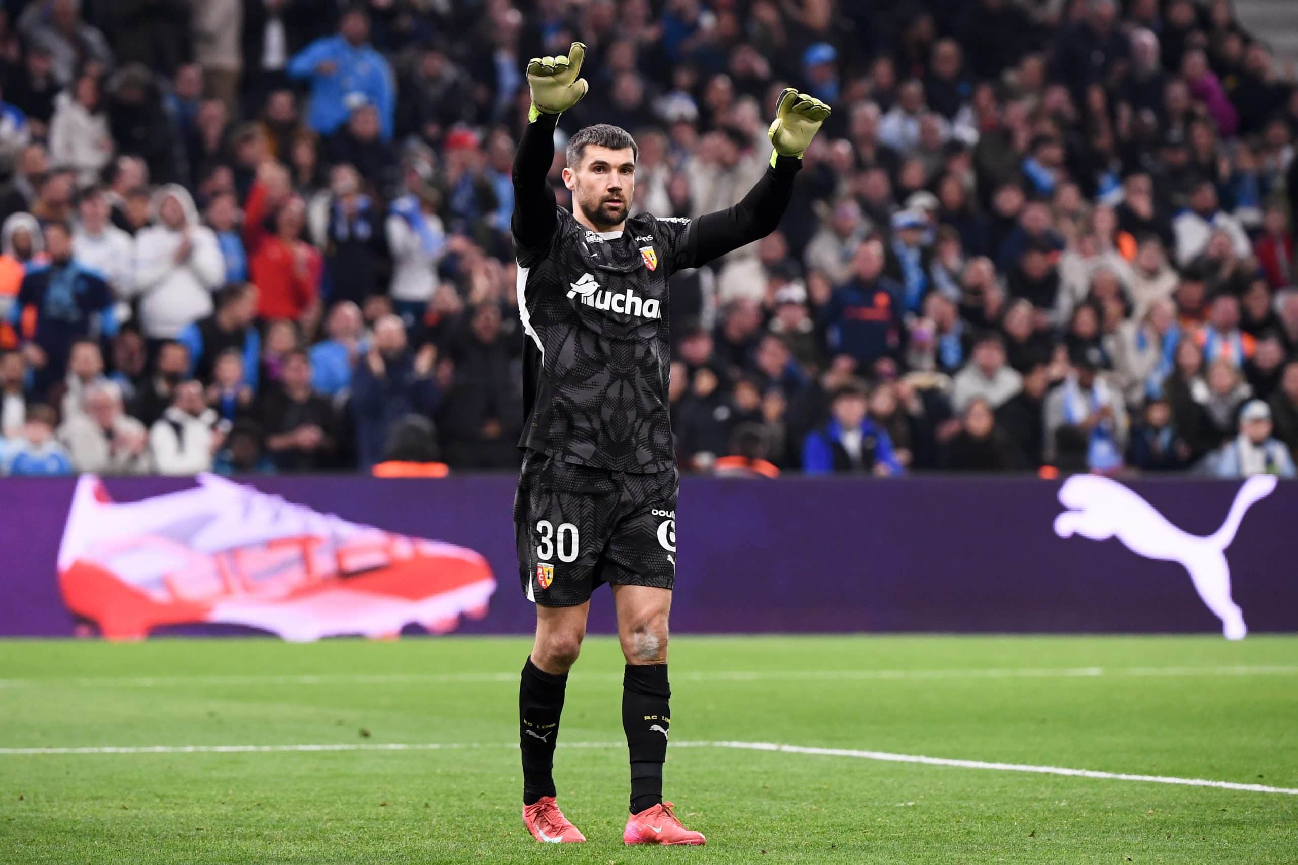 Le gardien du RC Lens Mathew Ryan, lors du match à Marseille.