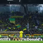 FC Nantes – PSG : la Brigade Loire s&rsquo;en prend violemment à la LFP et au Qatar avec des banderoles