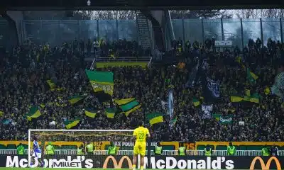 FC Nantes – PSG : la Brigade Loire s&rsquo;en prend violemment à la LFP et au Qatar avec des banderoles