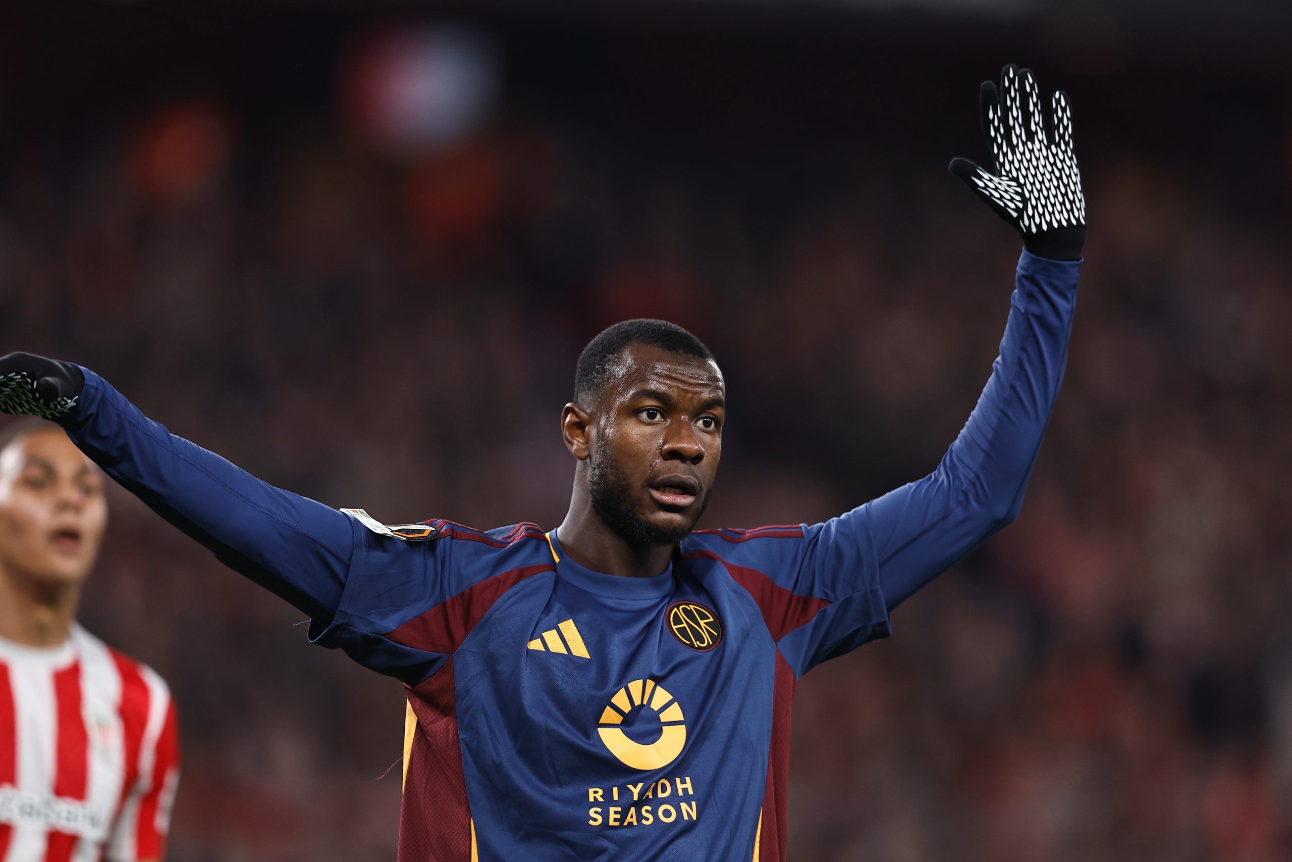 Evan Ndicka lors d'un match de l'AS Roma.