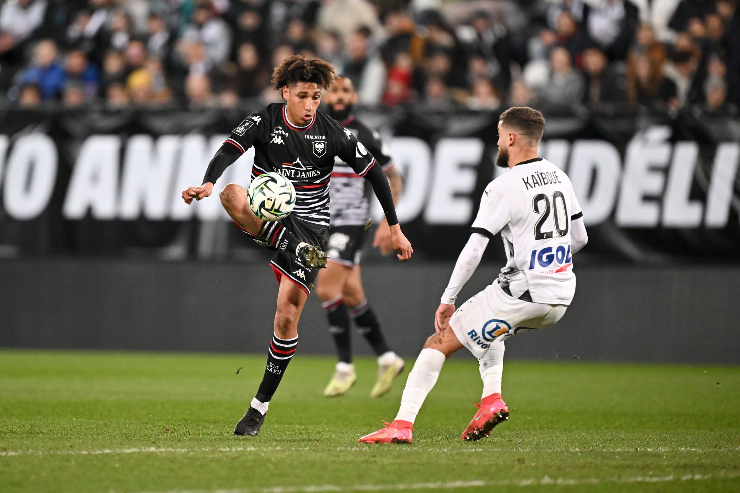 Le milieu du SM Caen Noé Lebreton lors d'un match à Amiens.