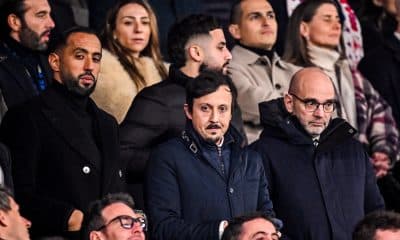 Le président de l'OM, Pablo Longoria, aux côtés de Medhi Benatia.