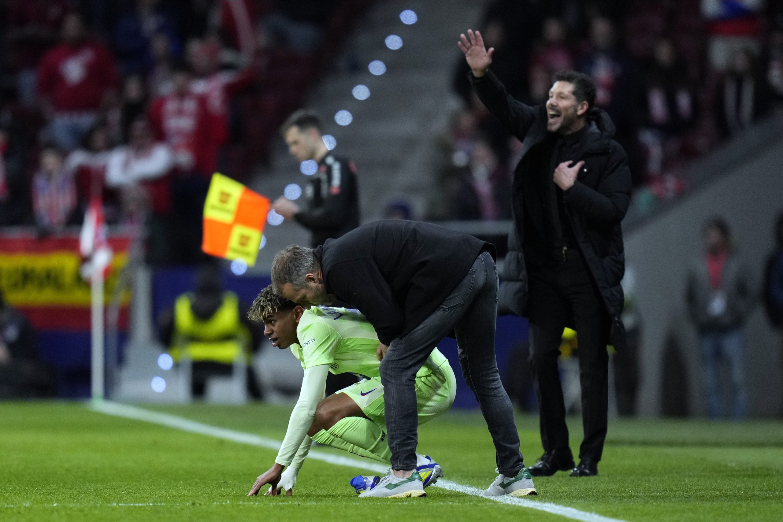 FC Barcelone : Flick ne rassure pas sur l'état de santé de Yamal