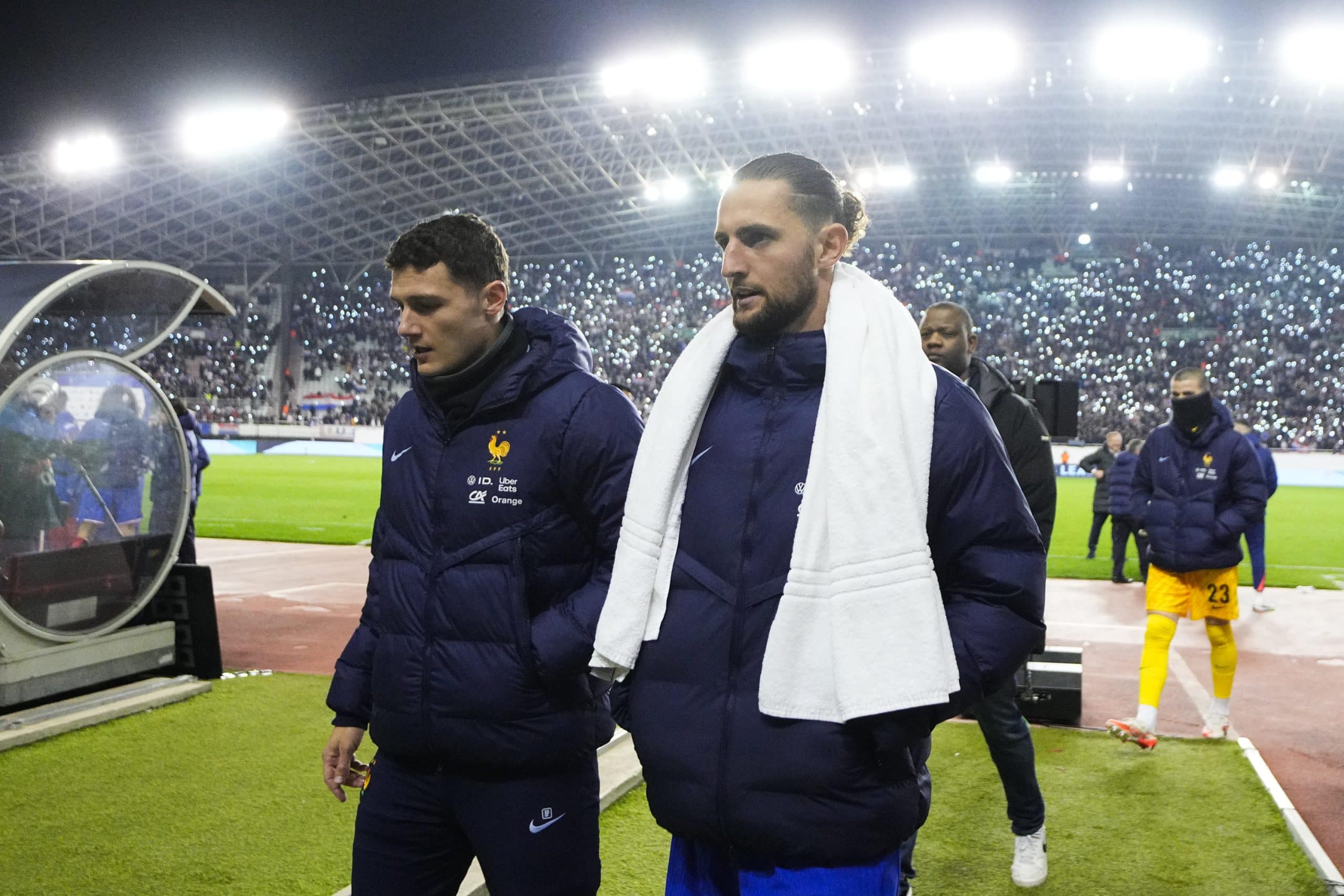 Adrien Rabiot sortant du terrain, à la fin de Croatie-France.